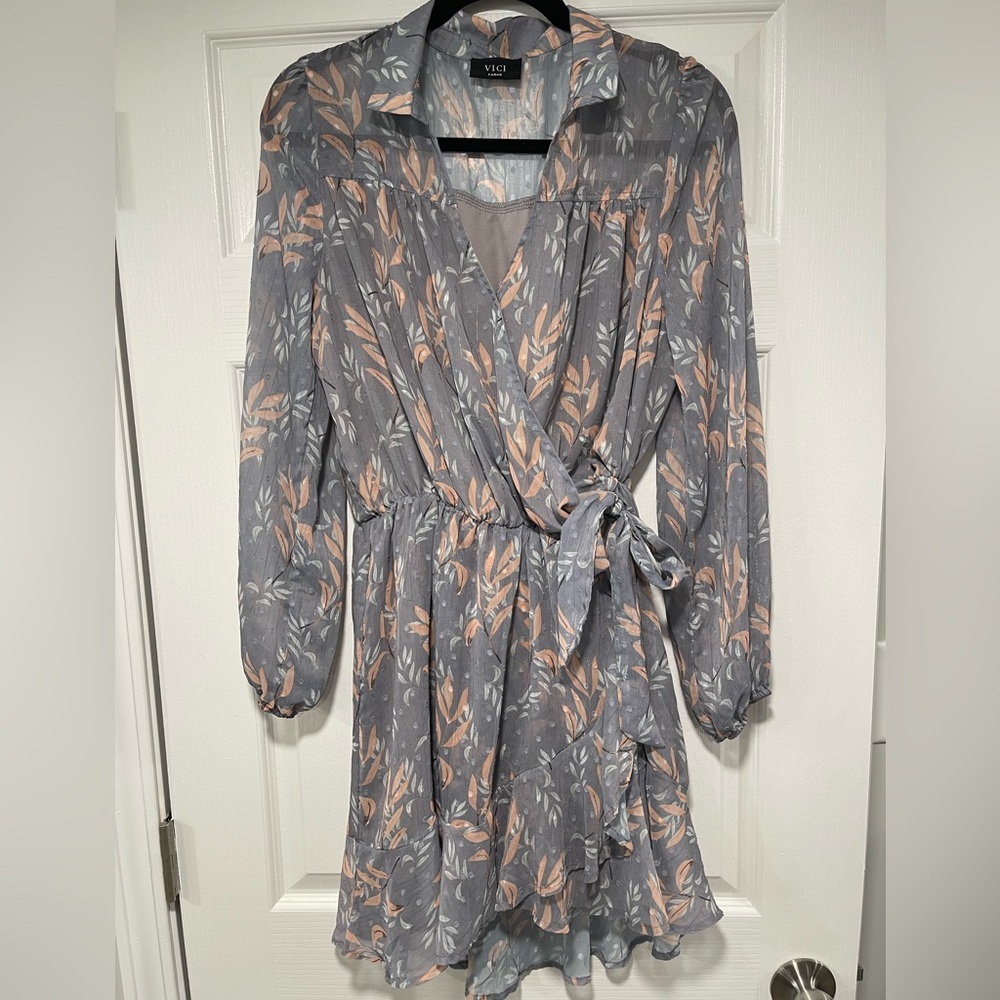 VICI Ruffle Dress Size Large - Picture 2 of 7